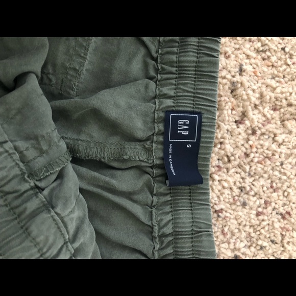 Gap army green jogger pants - Picture 2 of 4